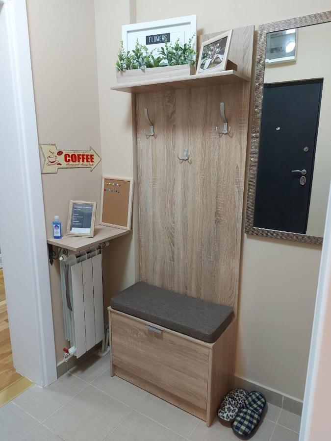 Espresso Sa Parkingom * Sremska Mitrovica